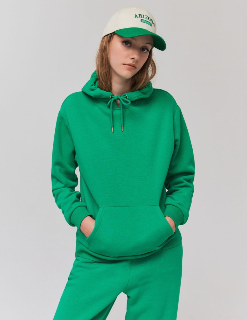 sweat-capuche-vert-femme